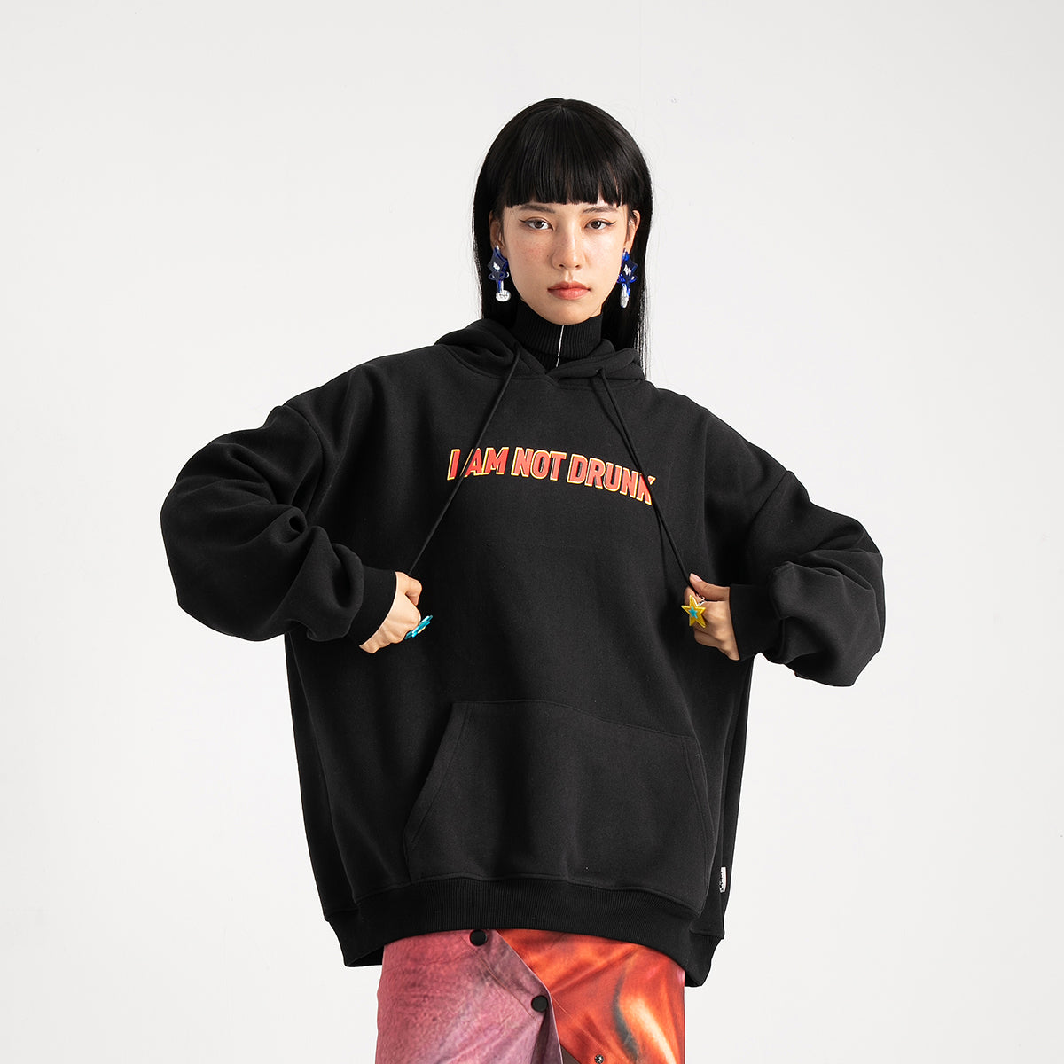 I Am Not Drunk Letter Printed Hood / Fleece Sweater